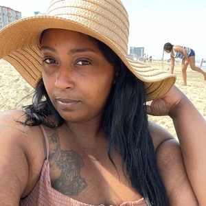 Meet your Posher, Rebecca